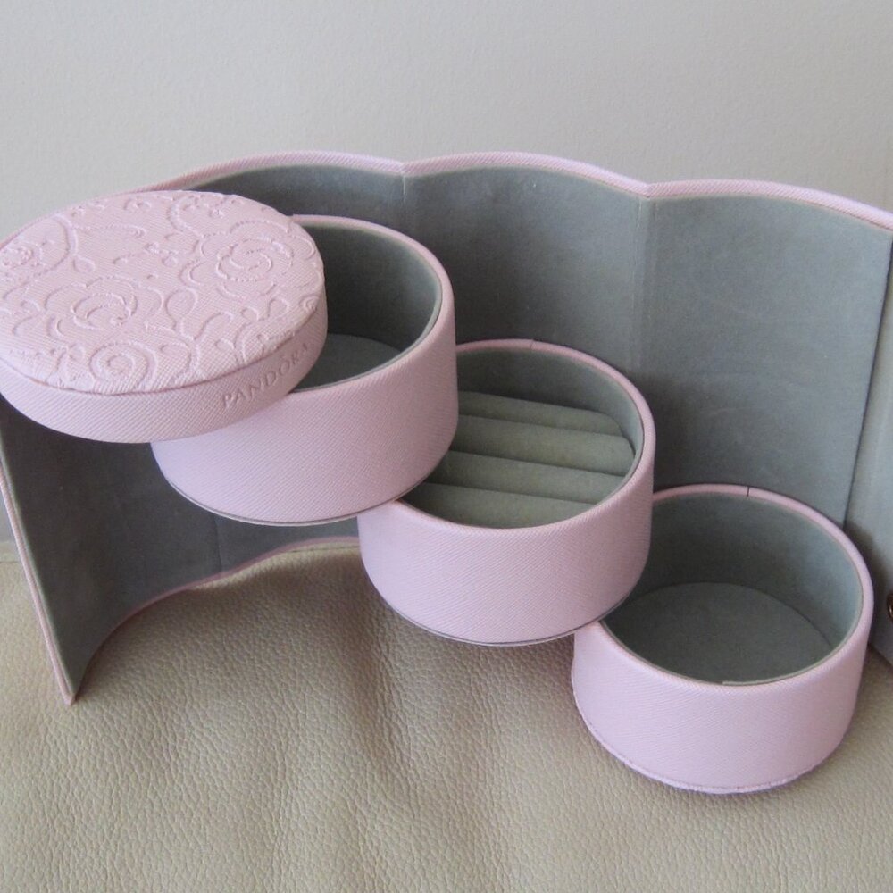 Pandora Travel Jewelry Box Roll Shape